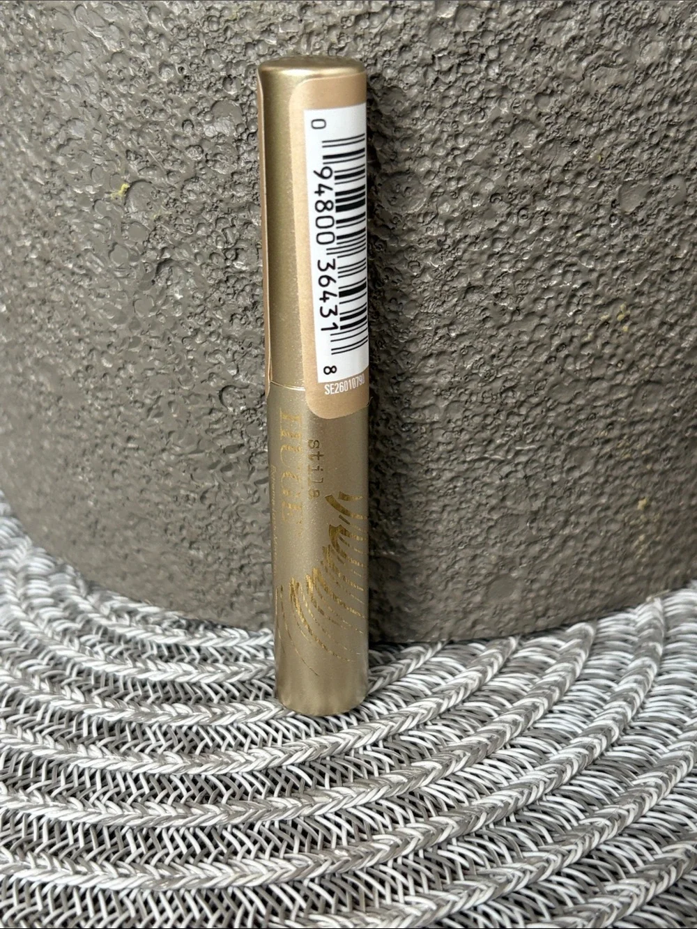 ❤️$5 NWT Stila Huge Mascara 3ml